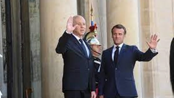 ماكرون وقيس سعيد