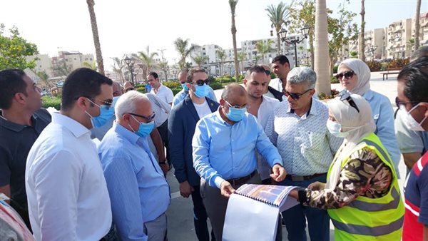 وزير التنمية ومحافظ