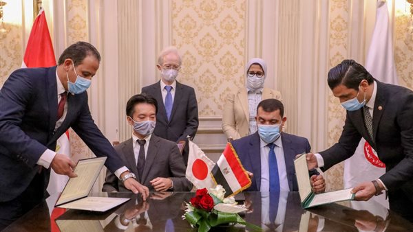 جانب من مراسم التوقيع