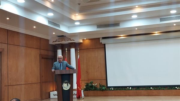 محافظ بورسعيد خلال