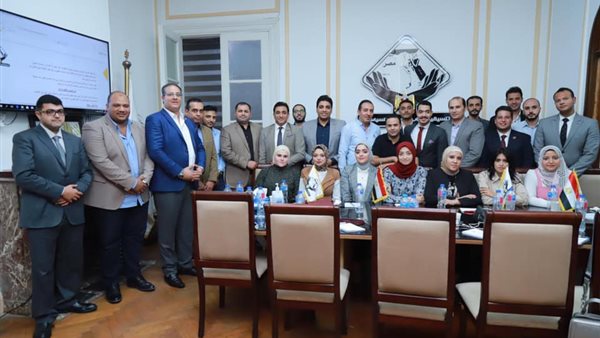  لجنة التدريب والتطوير