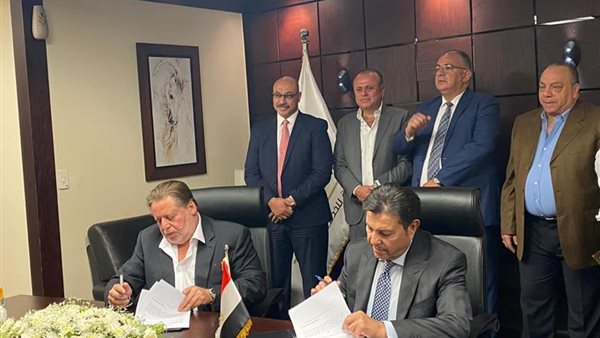 جانب من توقيع بروتوكول