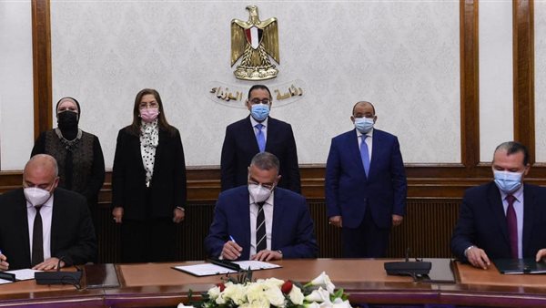 جانب من مراسم التوقيع