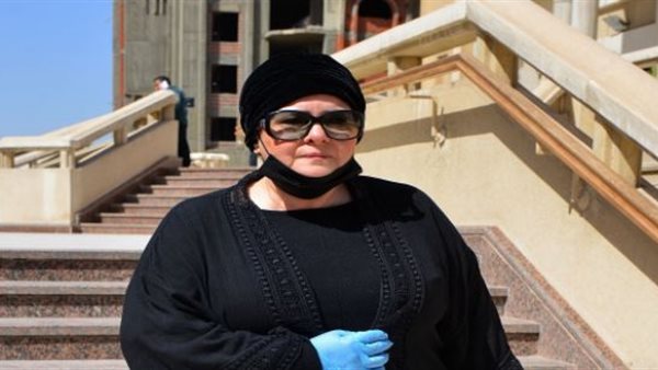 دلال عبد العزيز 