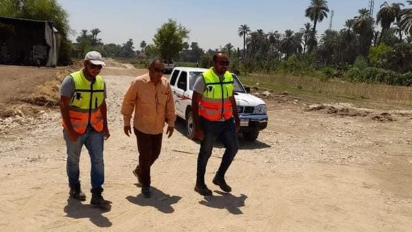 محافظ الأقصر خلال