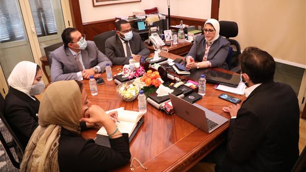 وزيرة الصحة هالة