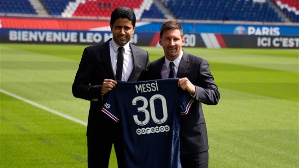 ميسي وناصر الخليفي