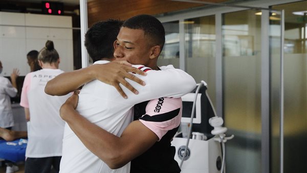 ميسى ومبابى 