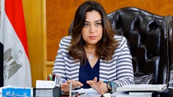 الدكتورة منال عوض