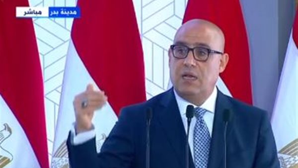 وزير الاسكان 