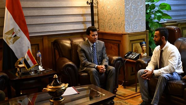 وزير الرياضة 