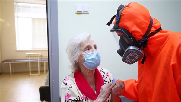 فيروس كورونا يتفشى