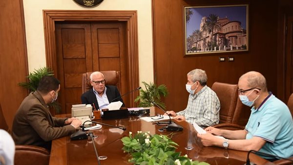 محافظ بورسعيد خلال