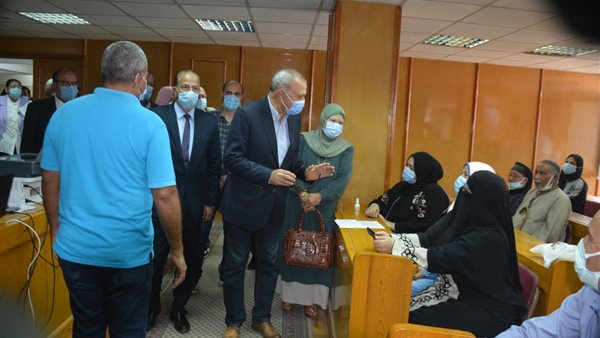 محافظ القليوبية خلال