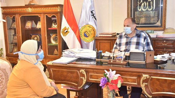 محافظ أسيوط خلال