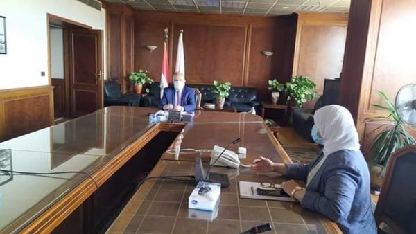 اجتماع وزير الري