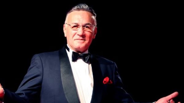 عزت أبو عوف 