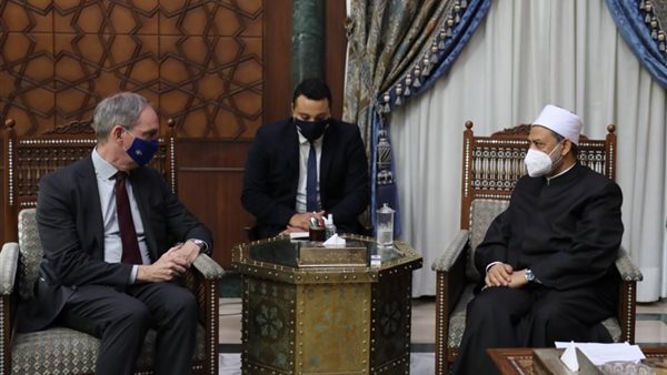 شيخ الازهر وسفير