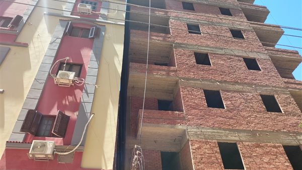 العقار المائل