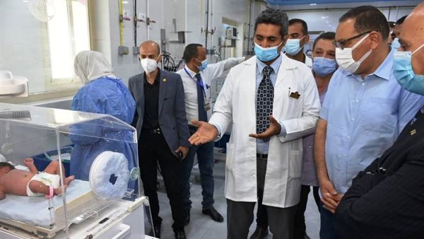 محافظ الشرقية خلال