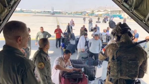 اجلاء المصريين بافغانستان