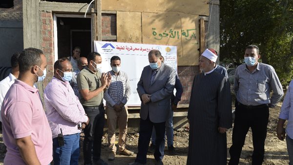 محافظ أسيوط خلال