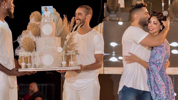 تامر وزوجته 