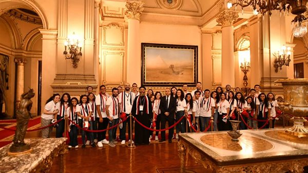 شباب ملتقى لوجوس