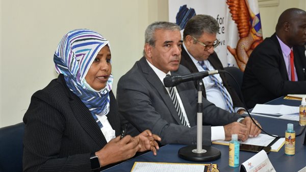 جانب من الندوة