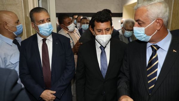 وزير الرياضة أشرف