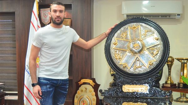 عمر كمال عبد الواحد