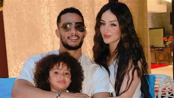 محمد رمضان وزوجته