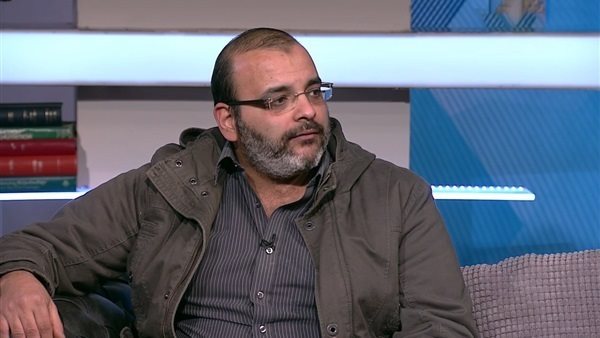 أيمن بهجت قمر