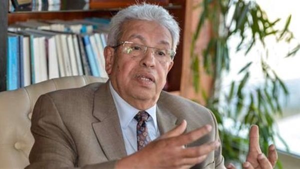 الدكتور عبد المنعم