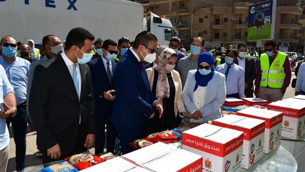 محافظ الفيوم خلال