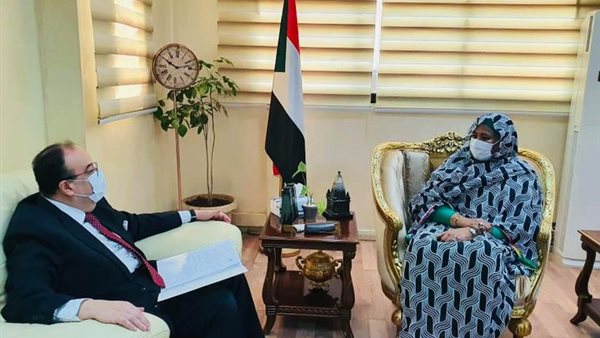 وزيرة الخارجية السودانية