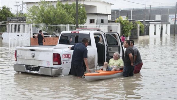 الفيضانات المدمرة