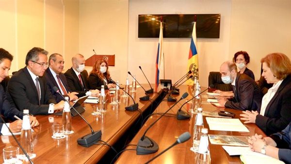 لقاء وزير السياحة