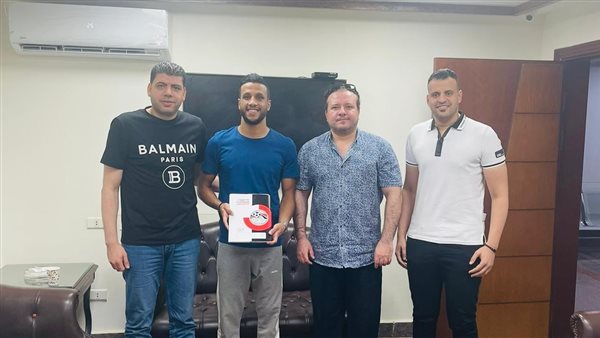 المصري يتعاقد مع