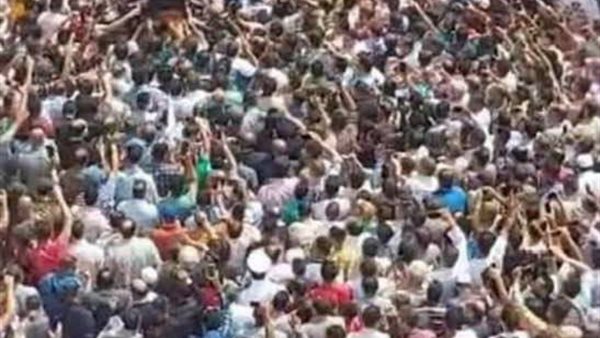 حضور الجنازة 