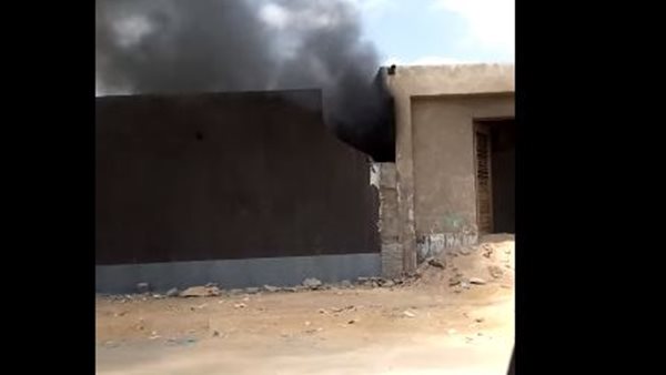 جانب من الحريق 