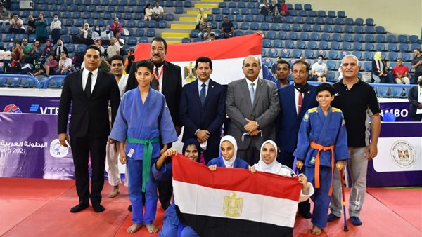 افتتاح البطولة 