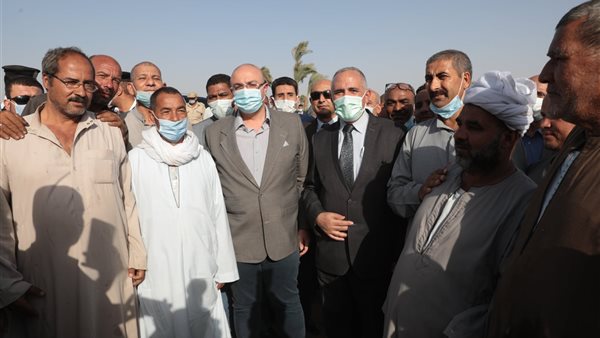 وزير الري والمحافظ