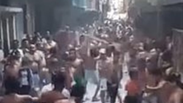 جانب من الفيديو 