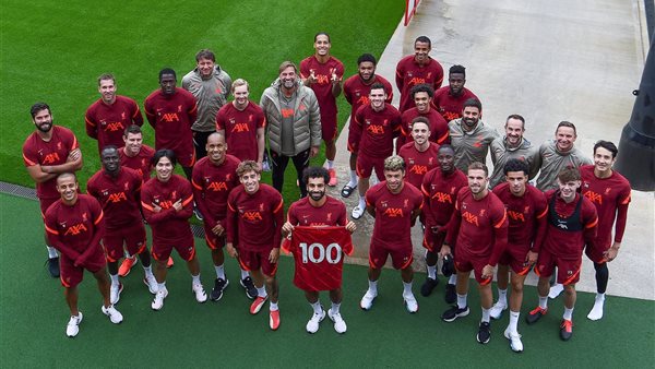 فريق ليفربول مع صلاح