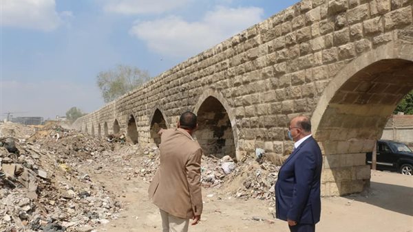 محافظ القاهرة خلال