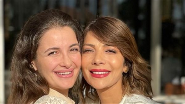 اصالة وابنتها 