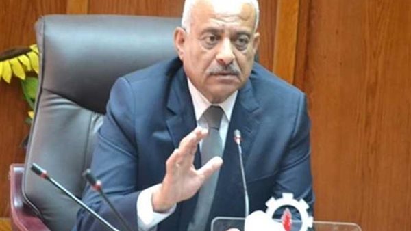 محافظ السويس 