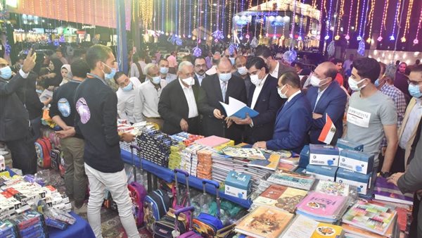 محافظ أسيوط خلال