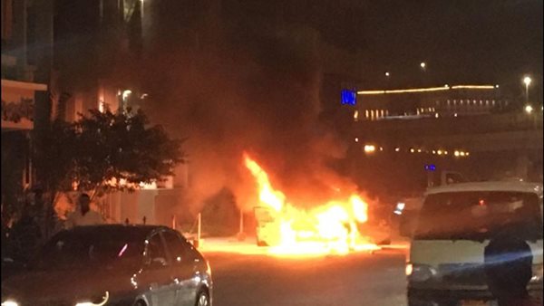 السيارة المشتعلة